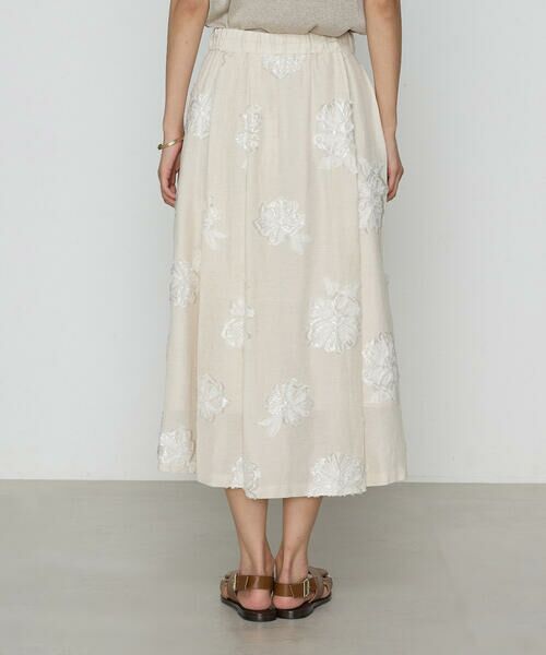 COMME CA PLATINUM S-SIZE / コムサ・プラチナ エスサイズ ロング・マキシ丈スカート | 〔 Sサイズ 〕 フラワージャカード アシンメトリースカート | 詳細5