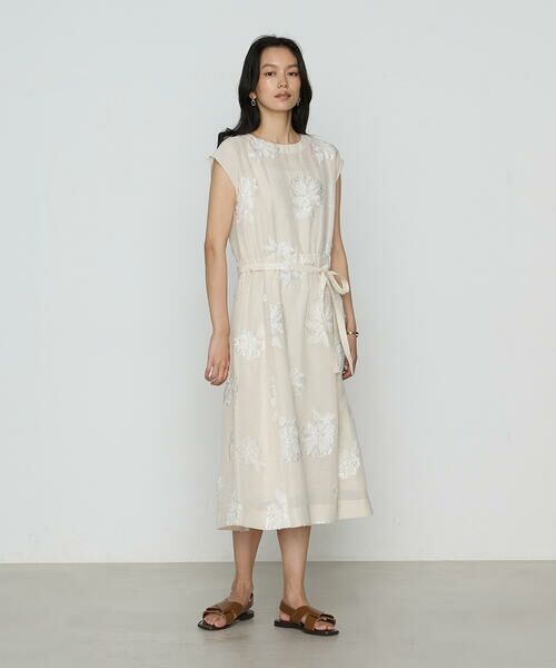 COMME CA PLATINUM S-SIZE / コムサ・プラチナ エスサイズ ロング・マキシ丈ワンピース | 〔 Sサイズ 〕 フラワージャカード ドレス | 詳細1