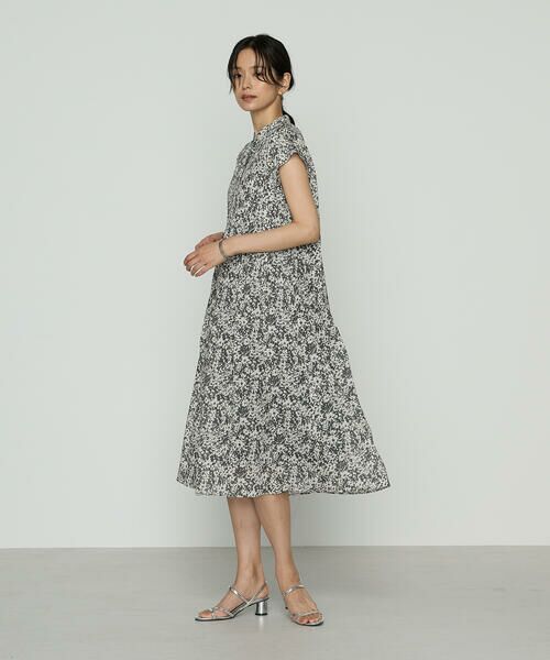 COMME CA PLATINUM S-SIZE / コムサ・プラチナ エスサイズ ロング・マキシ丈ワンピース | 〔 Sサイズ 〕 キュプラコットンフラワープリント ドレス | 詳細1