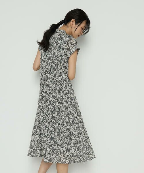 COMME CA PLATINUM S-SIZE / コムサ・プラチナ エスサイズ ロング・マキシ丈ワンピース | 〔 Sサイズ 〕 キュプラコットンフラワープリント ドレス | 詳細2