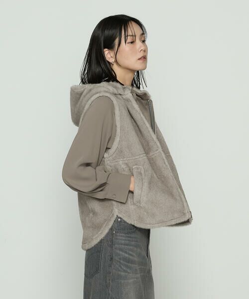 COMME CA PLATINUM S-SIZE / コムサ・プラチナ エスサイズ ベスト | 〔 Sサイズ 〕エコファー リバーシブルジレ | 詳細4