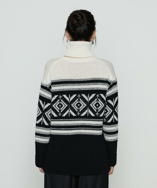 COMME CA PLATINUM S-SIZE / コムサ・プラチナ エスサイズ ニット・セーター | 〔 Sサイズ 〕 ジャカード編み ニットプルオーバー | 詳細5
