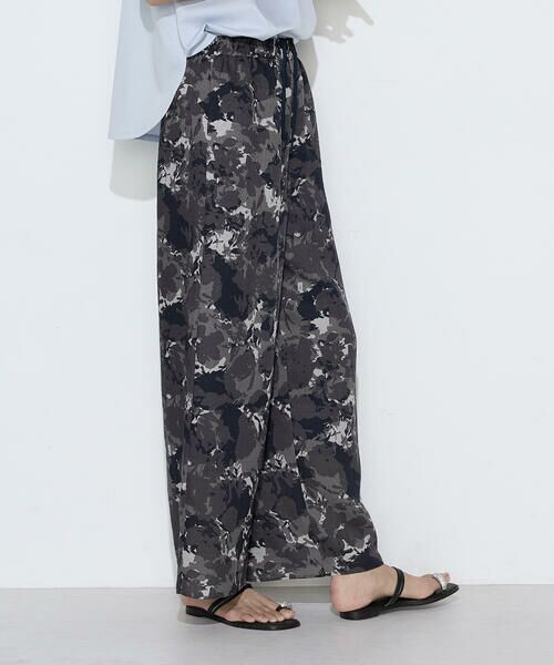 COMME CA PLATINUM S-SIZE / コムサ・プラチナ エスサイズ その他パンツ | 〔 Sサイズ 〕 麻調ポリエステル ボタニカルプリントパンツ（09:ネイビー系）