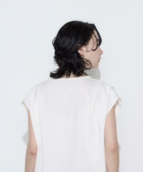COMME CA PLATINUM S-SIZE / コムサ・プラチナ エスサイズ カットソー | 〔 Sサイズ 〕 スーピマコットンポンチ肩タックデザインTシャツ | 詳細6