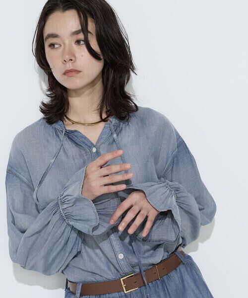 COMME CA PLATINUM S-SIZE / コムサ・プラチナ エスサイズ シャツ・ブラウス | 〔Sサイズ〕2.2オンスシフォンデニム シャツ（23:ライトインディゴ）
