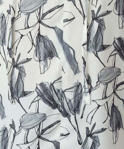 COMME CA ISM / コムサイズム シャツ・ブラウス | ポリエステルデシンフラワープリント キャップスリーブブラウス | 詳細12