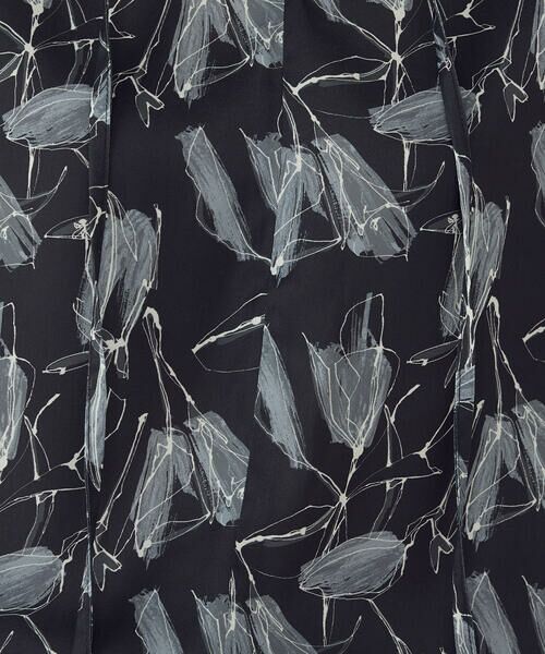 COMME CA ISM / コムサイズム シャツ・ブラウス | ポリエステルデシンフラワープリント キャップスリーブブラウス | 詳細18