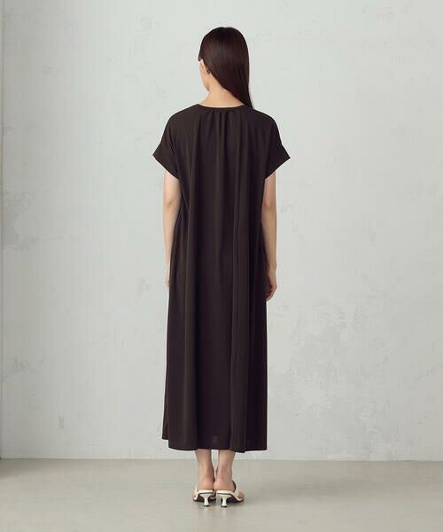 ギャザーディテール入りミディ丈ワンピース - ブラック | ZARA