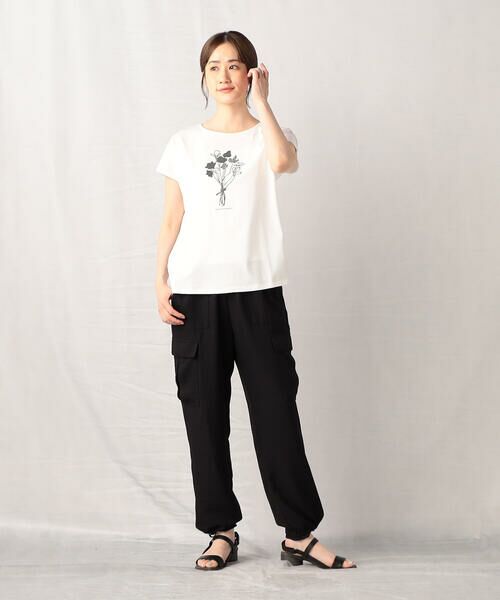 COMME CA ISM / コムサイズム Tシャツ | 花束プリントTシャツ | 詳細1