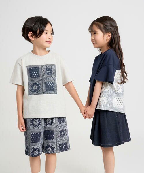 COMME CA ISM / コムサイズム Tシャツ | バンダナプリント Tシャツ | 詳細1