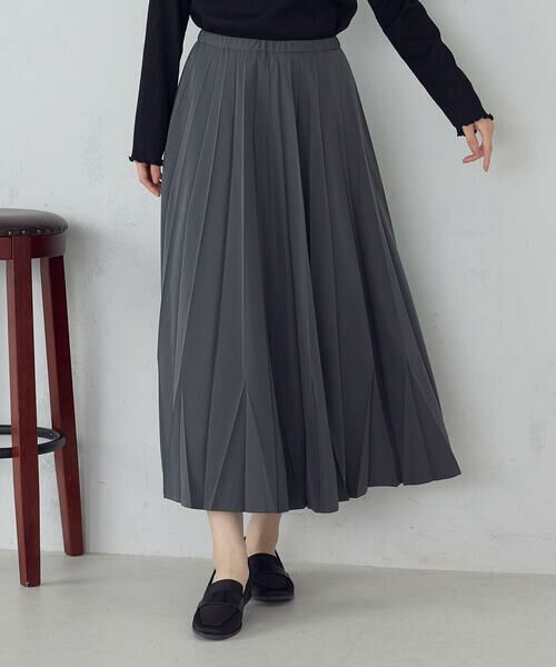 COMME CA ISM / コムサイズム ロング・マキシ丈スカート | トランスフォーム プリーツスカート(チャコール)