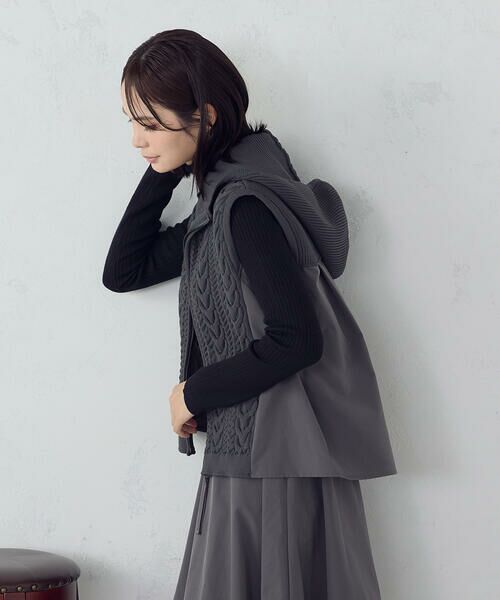 COMME CA ISM / コムサイズム ベスト | ケーブルニット×タフタジレ | 詳細21