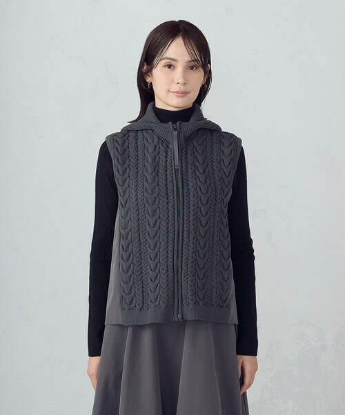 COMME CA ISM / コムサイズム ベスト | ケーブルニット×タフタジレ | 詳細24
