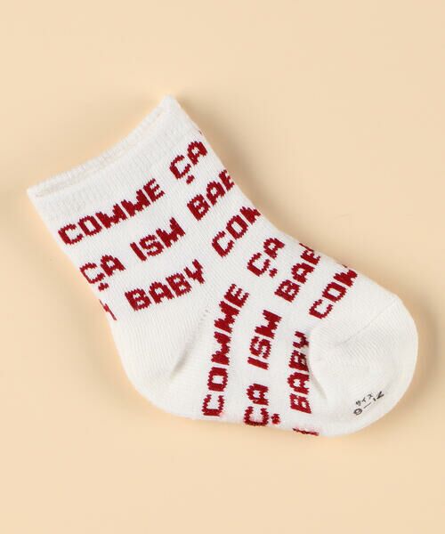 COMME CA ISM/コムサイズム ロゴ総柄ソックス ホワイト×レッド 9〜12cm COMME CA ISM/コムサイズム ロゴ総柄ソックス ホワイト×レッド 9〜12cm