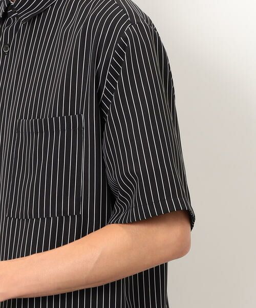 ストライププリント ショートポイントカラー 半袖シャツ