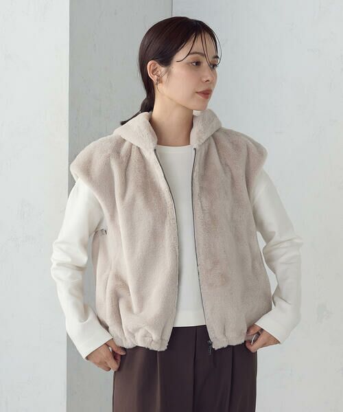 COMME CA ISM / コムサイズム ベスト | ラビット調　ファーフーデッドジレ | 詳細17