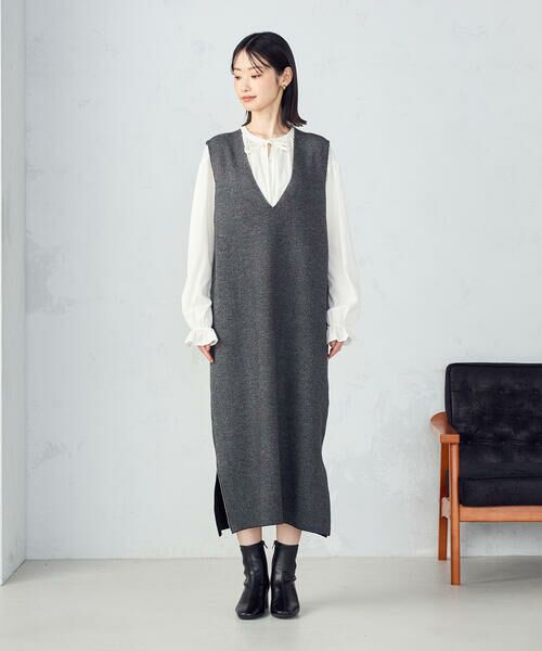 COMME CA ISM / コムサイズム ミニ丈・ひざ丈ワンピース | Ｖネック　ニットワンピース | 詳細9