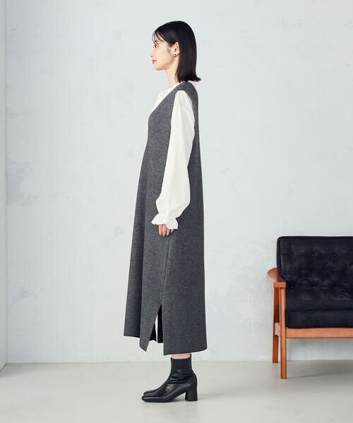 COMME CA ISM / コムサイズム ミニ丈・ひざ丈ワンピース | Ｖネック　ニットワンピース | 詳細10