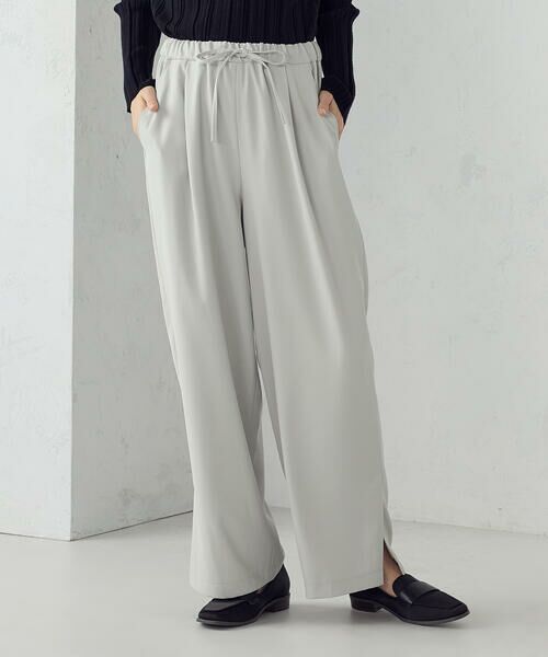 COMME CA ISM / コムサイズム その他パンツ | 裾スリットストレートシルエット イージーパンツ(グレー)