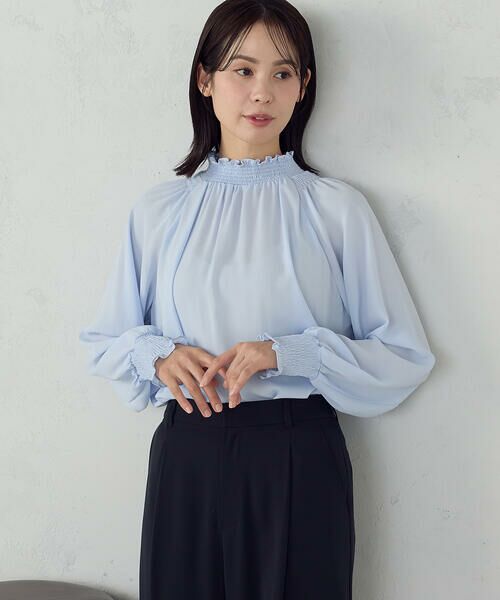 COMME CA ISM / コムサイズム シャツ・ブラウス | ポリエステルジョーゼット シャーリングブラウス（サックス）