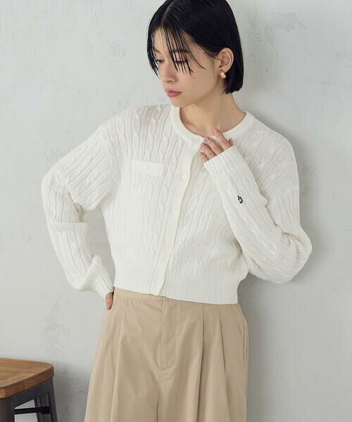 COMME CA ISM / コムサイズム カーディガン・ボレロ | ケーブルクルーネックカーディガン（オフホワイト）