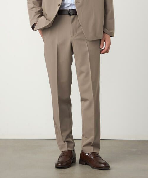 COMME CA ISM / コムサイズム スラックス・ドレスパンツ | 【セットアップ対応】ポリエステル レーヨン ストレッチツイル テーパードスラックス（ベージュ）