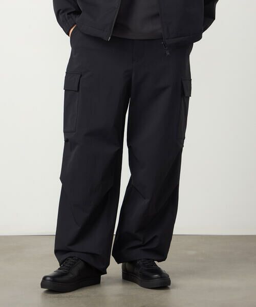 COMME CA ISM / コムサイズム その他パンツ | ナイロンストレッチ二重織 パラシュートパンツ（ブラック）