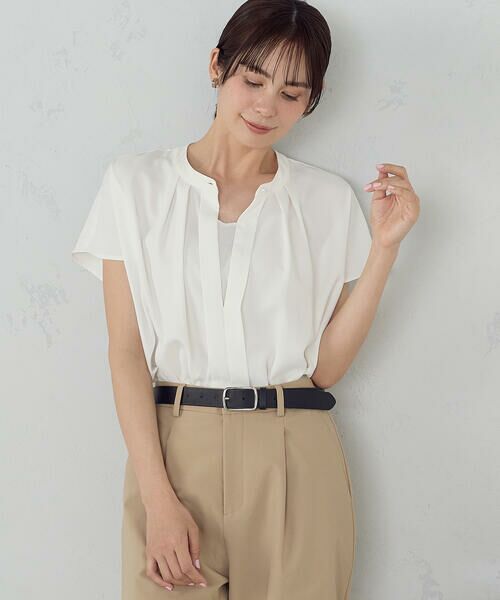 COMME CA ISM / コムサイズム シャツ・ブラウス | ２WAYフレンチスリーブタックブラウス（ホワイト）
