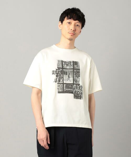COMME CA MEN / コムサ・メン Tシャツ | 窓柄プリント Tシャツ(アイボリー)