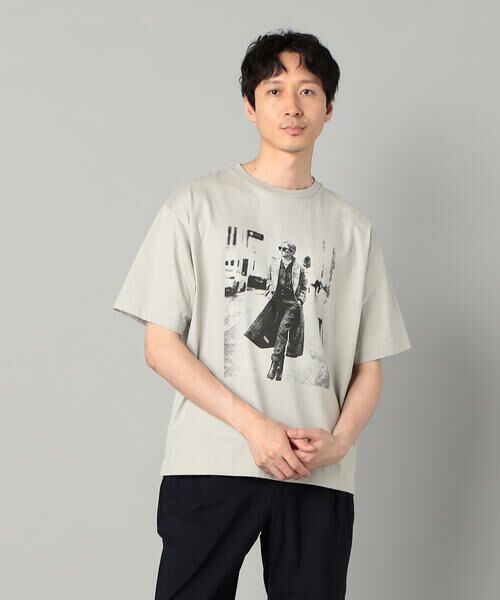 COMME CA MEN/コムサ・メン ウォーキングガールプリント Tシャツ グリーン L COMME CA MEN/コムサ・メン ウォーキングガールプリント Tシャツ グリーン L