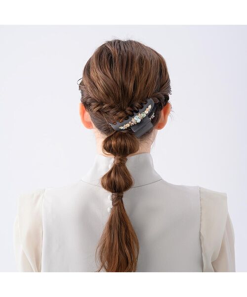 ❣️新品未使用❣️コンプレックス　ビズカチューシャ❣️ライトストーンが素敵❣️ ❣️新品未使用❣️コンプレックス ビズカチューシャ❣️ライト