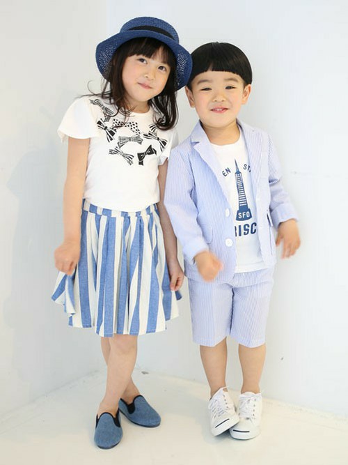 大人顔負けの夏のお出掛けスタイル☆ 
女の子も男の子もアクア×ホワイトカラーで統一しました。