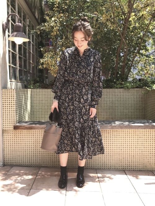 Urban Researchスタッフのワンピースを使ったレディースファッションコーディネート No 221