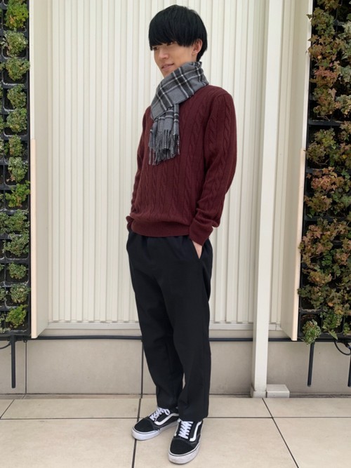 モデル：165～169cm
ニット （size S） マフラー （size フリー）