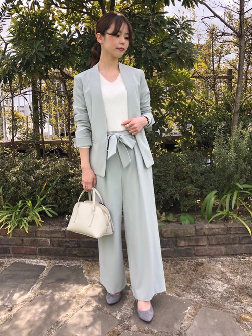 green label relaxingスタッフのノーカラージャケットを使った