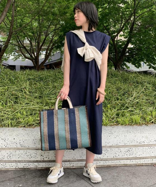 Adam Et Rope スタッフのワンピースを使ったレディースファッションコーディネート No