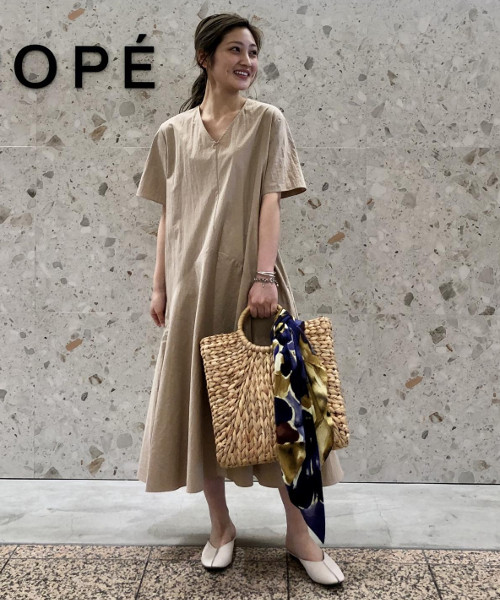 Adam Et Rope スタッフのワンピースを使ったレディースファッションコーディネート No