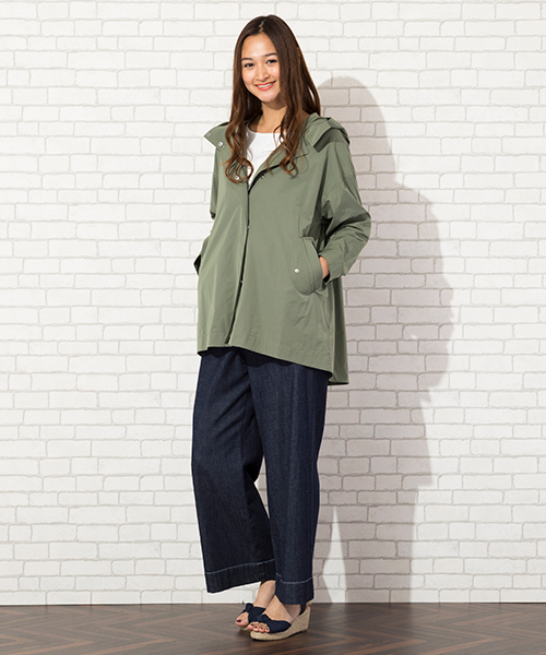 ヒップまでしっかり隠れるミドル丈＆ゆったりと抜け感のあるシルエットのマウンテンパーカー。デイリーのアウターにピッタリ。
◆大きいサイズ/L-LL◆
model:173cm 