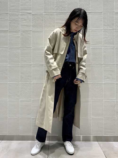 Ships For Womenスタッフのトレンチコートを使ったレディースファッションコーディネート No