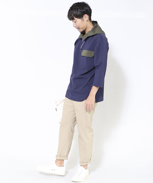 Comme Ca Communeスタッフのパーカーを使ったメンズファッションコーディネート No