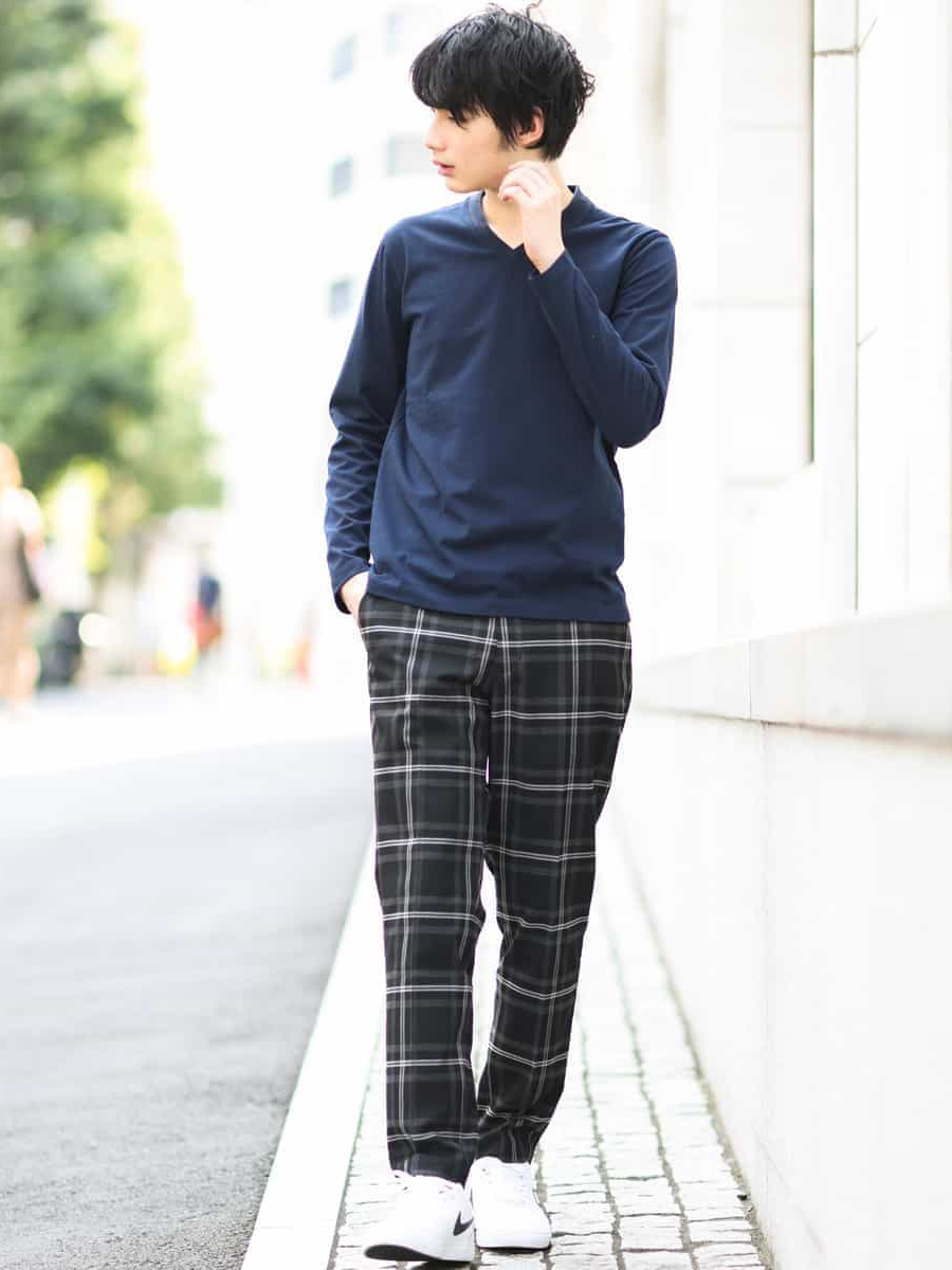 A V Vスタッフのその他パンツを使ったメンズファッションコーディネート No