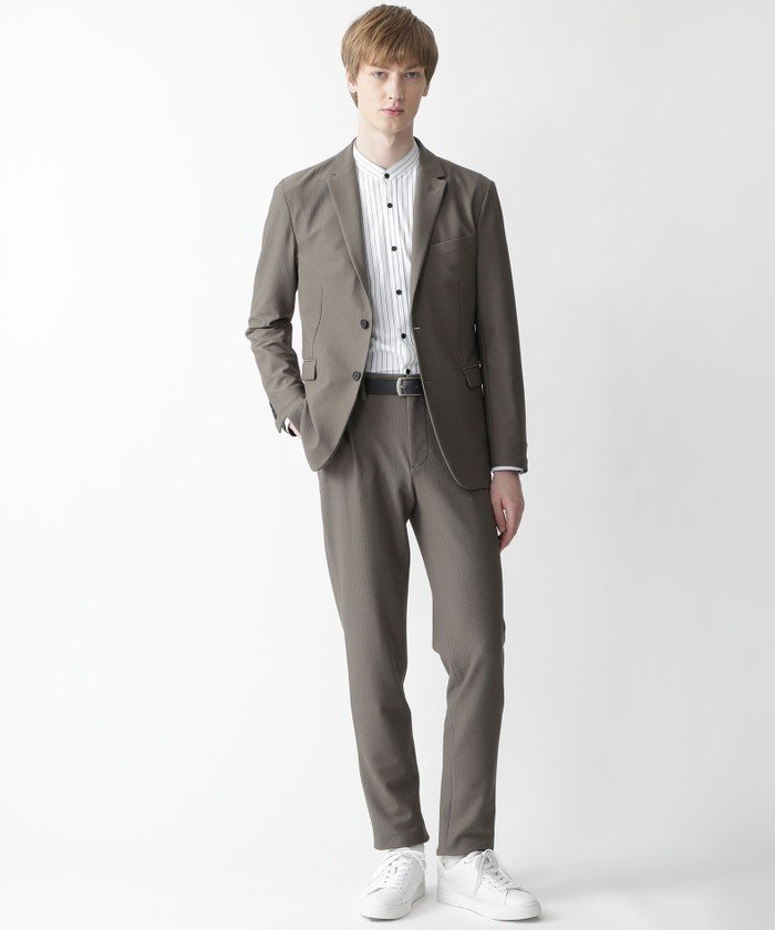 BLUE LABEL / BLACK LABEL CRESTBRIDGEスタッフのテーラードジャケットを使ったメンズファッションコーディネート