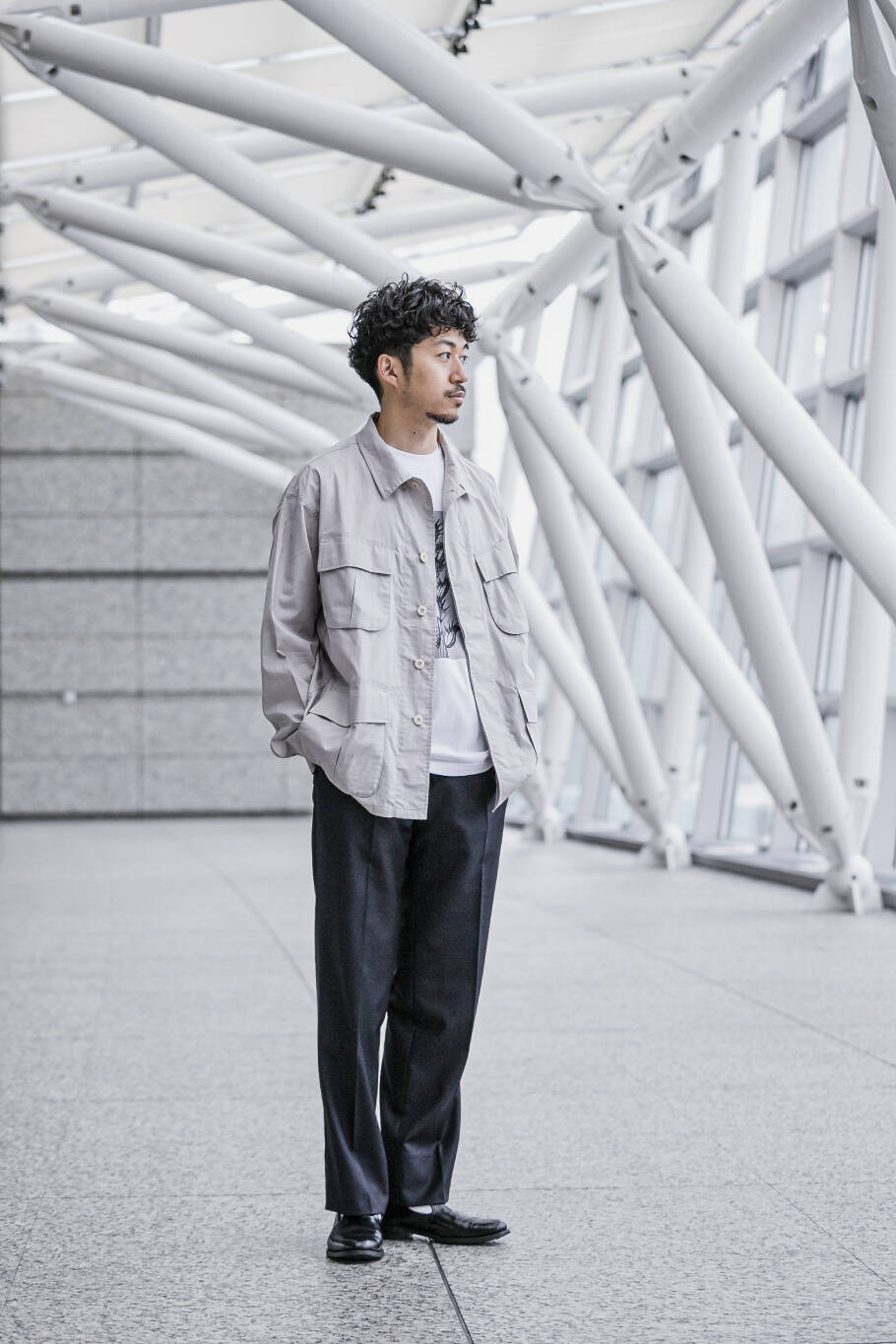 Urban Researchスタッフのブルゾンを使ったメンズファッションコーディネート No