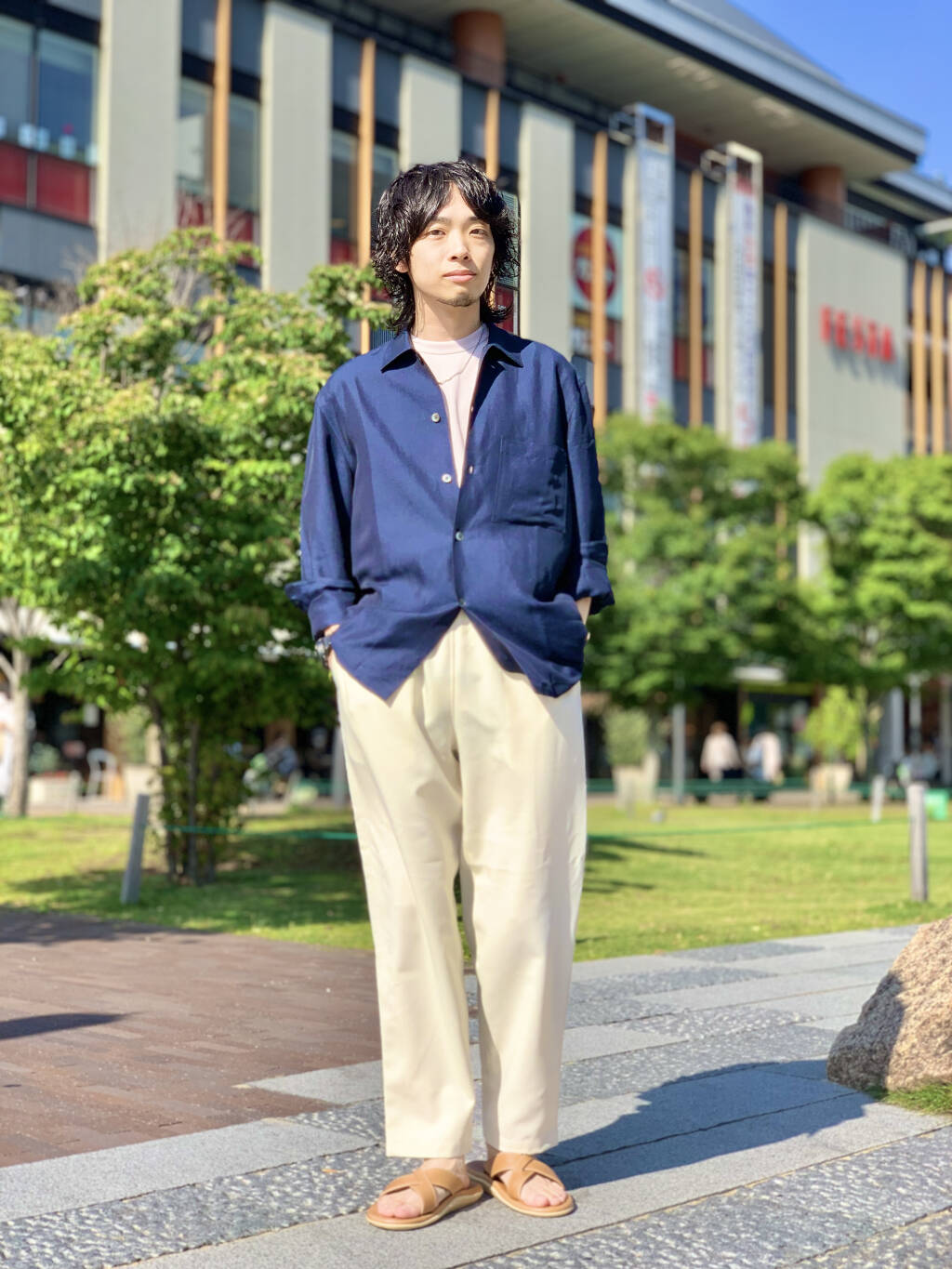 サンダルを使ったurban Researchのメンズファッションコーディネート一覧 人気ショップスタッフのコーデならタカシマヤファッションスクエアで