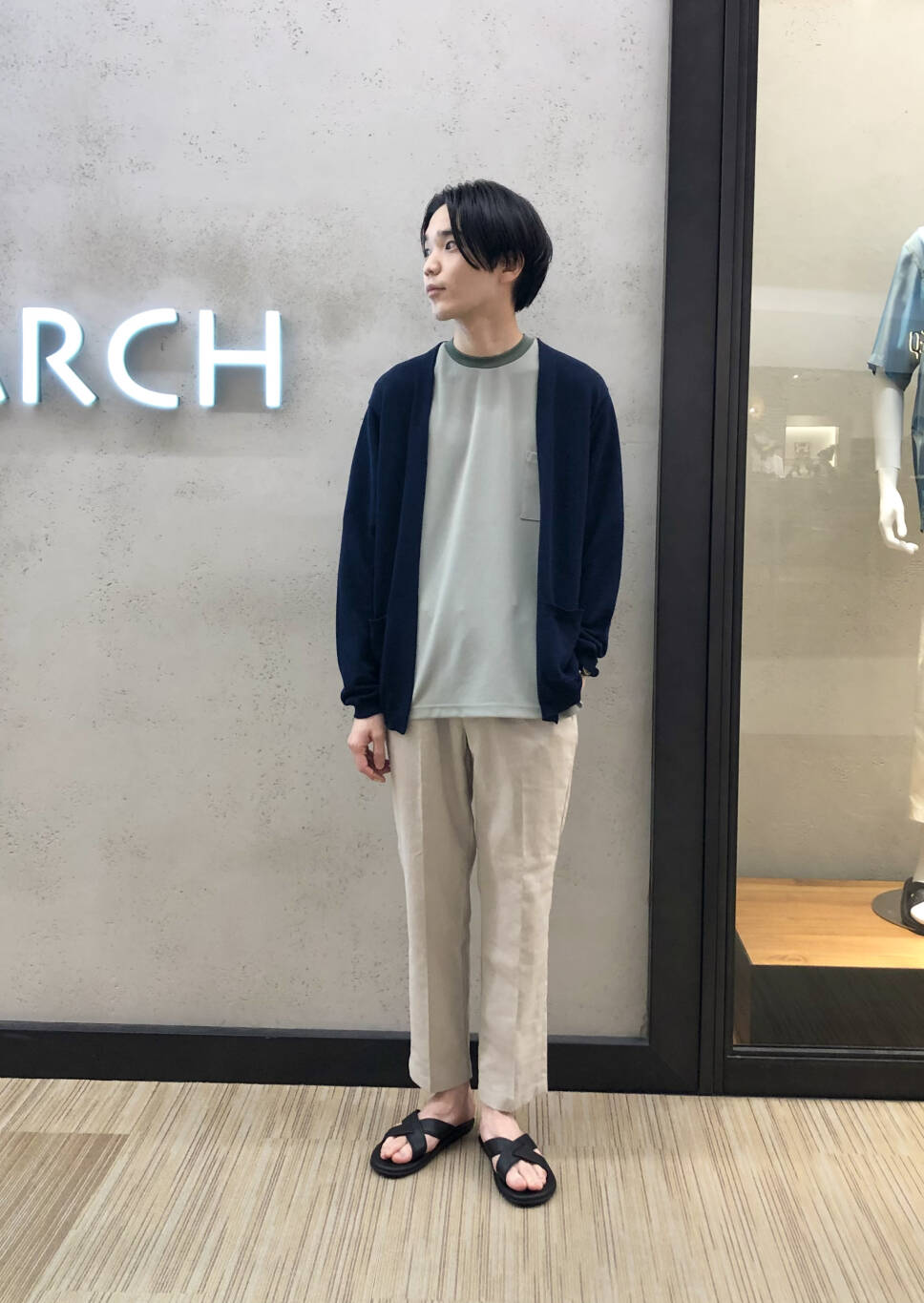 Urban Researchスタッフのサンダルを使ったメンズファッションコーディネート No