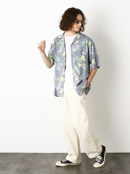 【パープル＆イエロー】
初夏を感じさせるカラーをアクセントに。
今日のおすすめスタイリング！