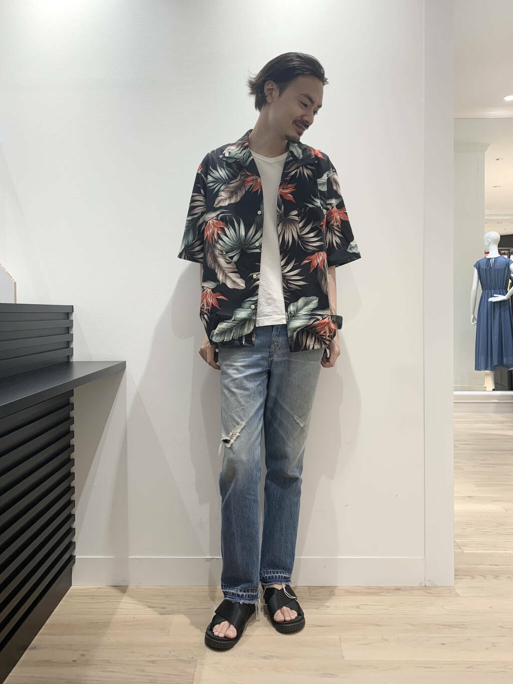 Urban Research Rossoのファッションコーディネート一覧 人気ショップスタッフのコーデならタカシマヤファッションスクエアで