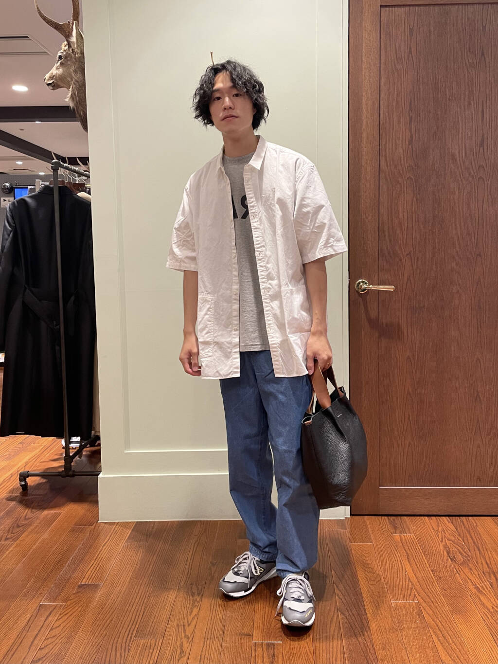 トートバッグを使ったurban Researchのメンズファッションコーディネート一覧 人気ショップスタッフのコーデならタカシマヤファッションスクエアで トートバッグを使ったurban Researchのメンズファッションコーディネート一覧 人気ショップスタッフのコーデならタカシマヤファッションスクエアで