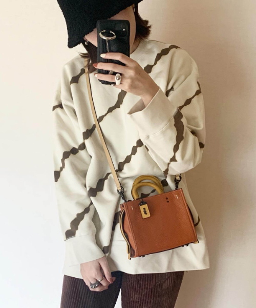 【24時間以内発送】コーチ チャーター スリム カモフラ ポシェット付き 公式】COACH – コーチ | チャーター クロスボディ・ハイブリッド