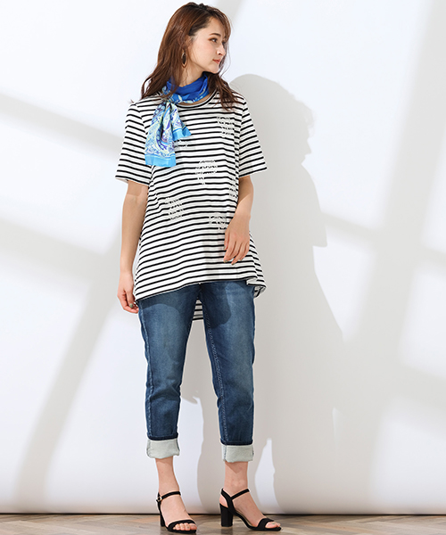 カジュアルスタイルのアクセントになる、ペイズリーモチーフ刺繍Tシャツ。爽やかなマリン風のテイストに。
◆大きいサイズ◆model:173cm